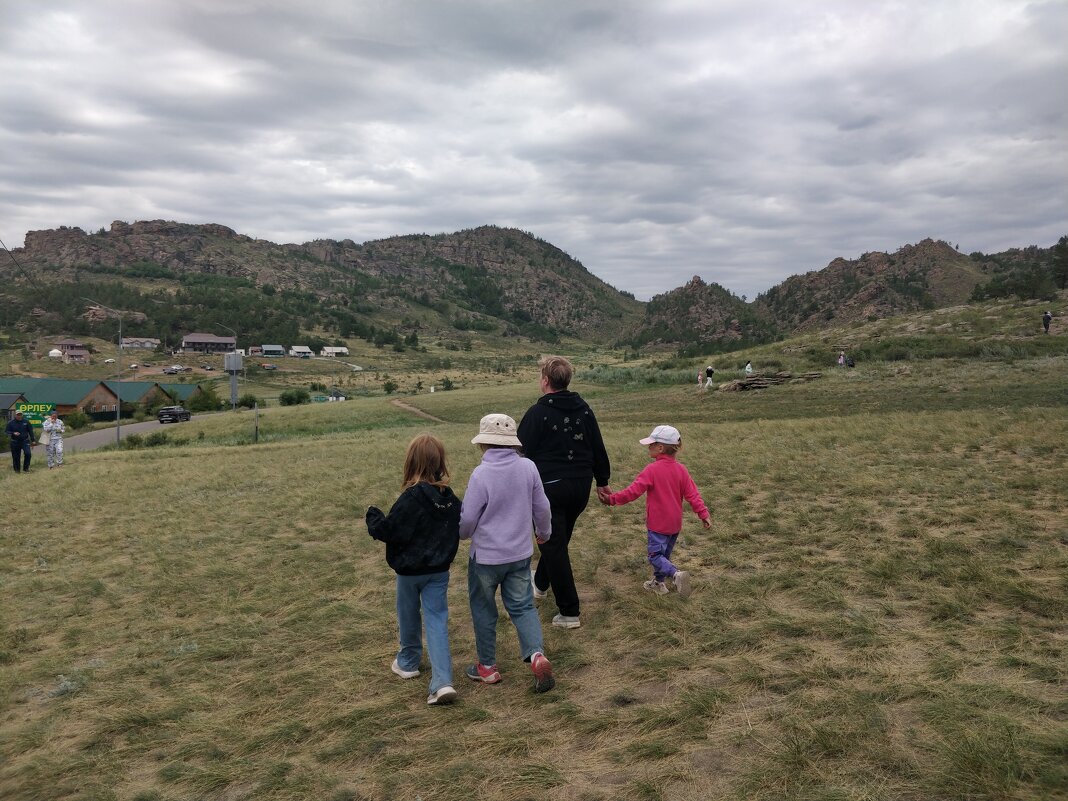 Дети туристы - Андрей Хлопонин