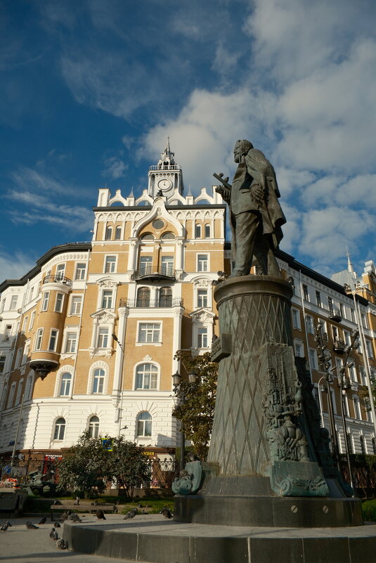 Памятник инженеру Шухову - Лютый Дровосек