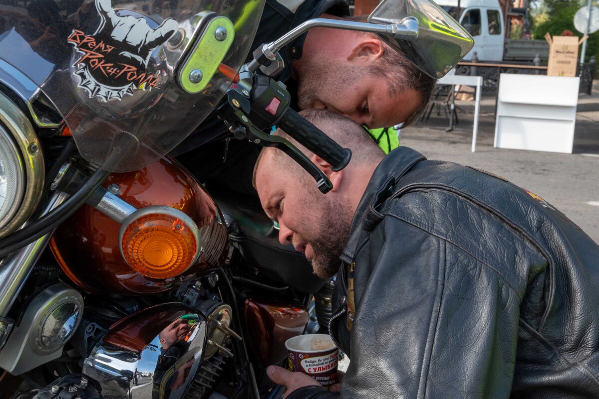 *** - Валерий Михмель 