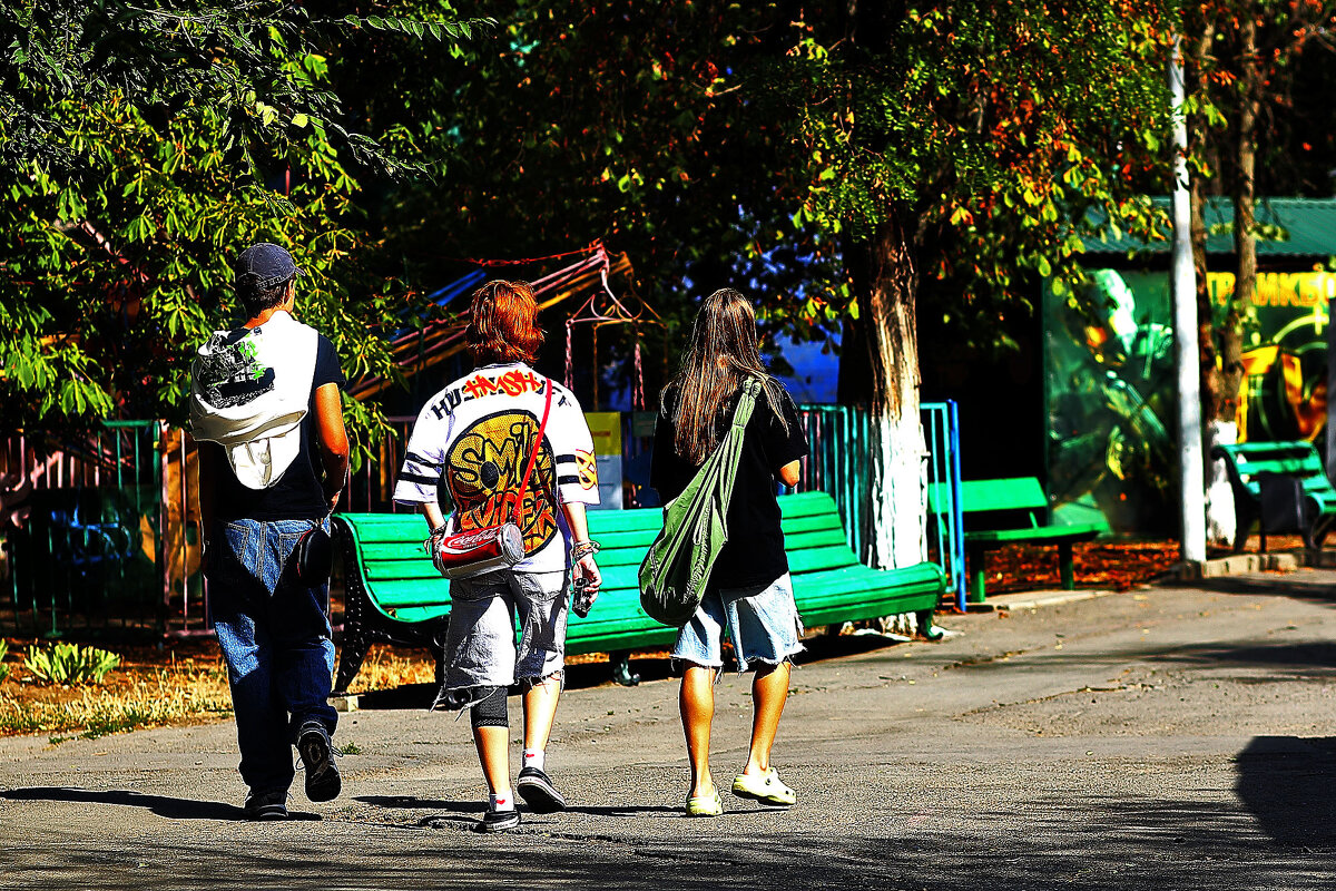 Прогулка - Юрий Гайворонскiий