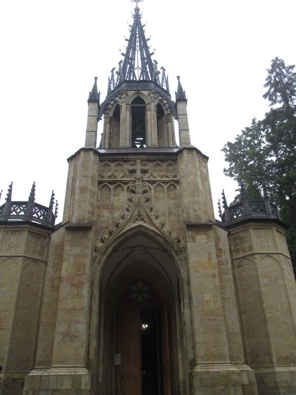 Церковь святых апостолов Петра и Павла в Парголово - Маера Урусова