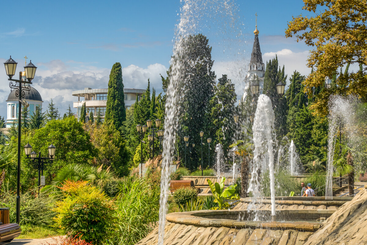 Фонтаны в городе Сочи - Игорь Сикорский Фонтаны в городе Сочи - Игорь Сикорский
