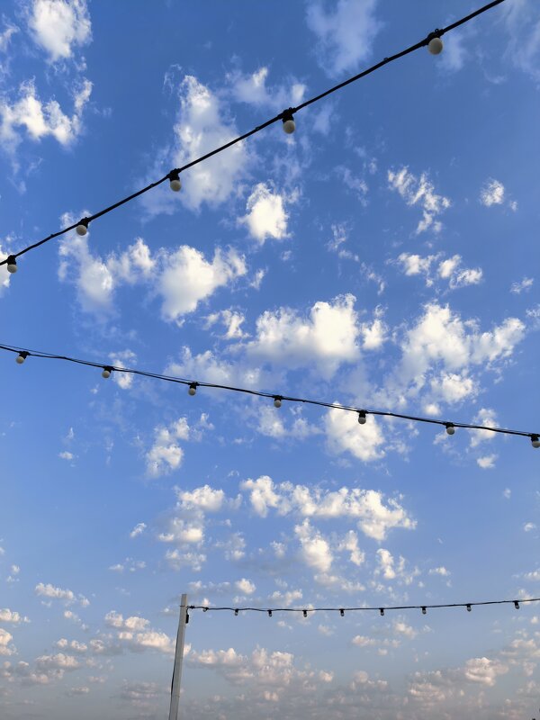 Небо и лампочки - Татьяна Михайлова