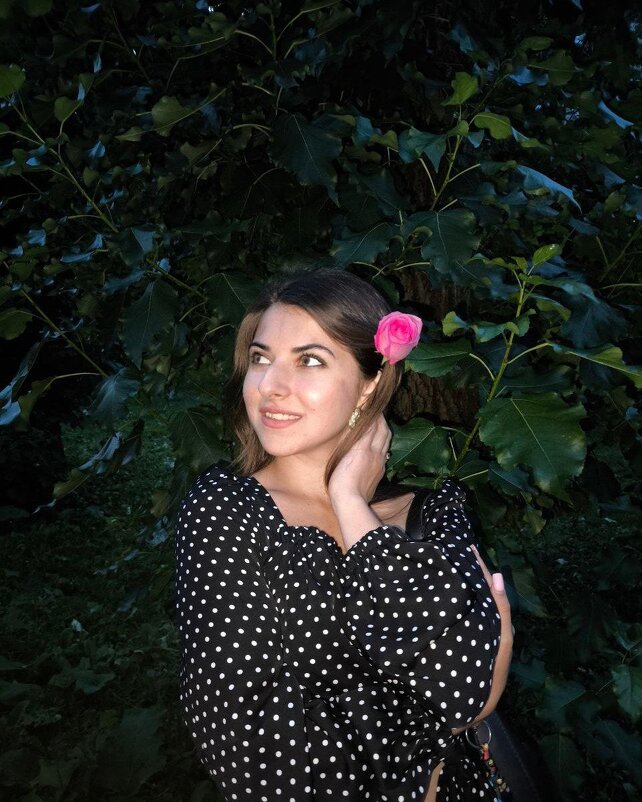 Девушка и роза.  #ЛейлаБашилова - Лейла Башилова