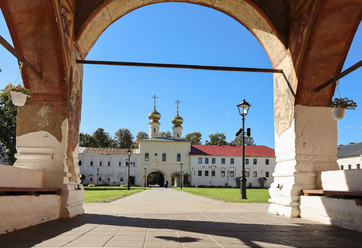 Тихвинский монастырь - skijumper Иванов