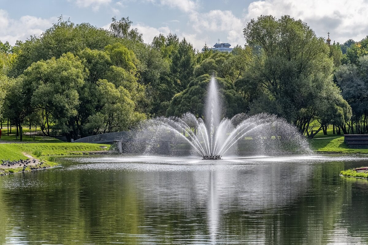 Фонтан в парке Северного Бутово в Москве - Валерий Иванович
