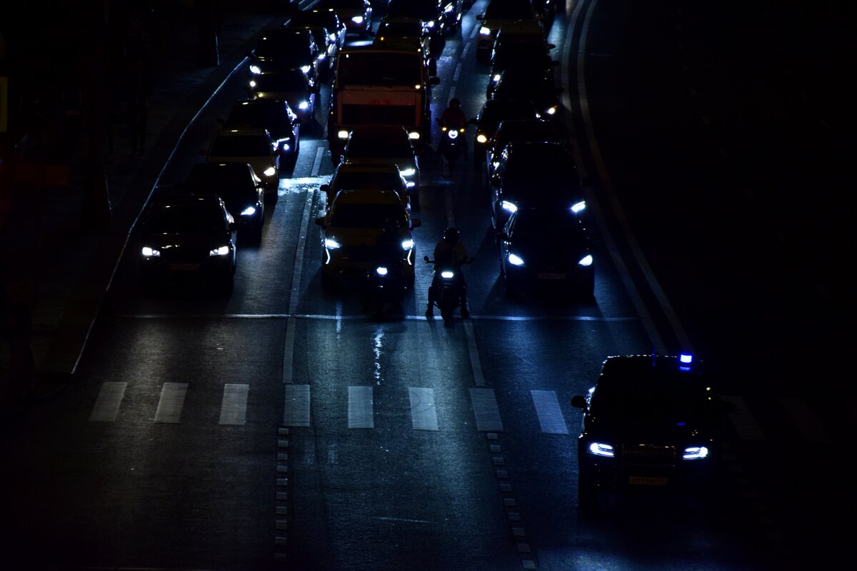 Ночная Москва в движение машин - Мария Яковлева