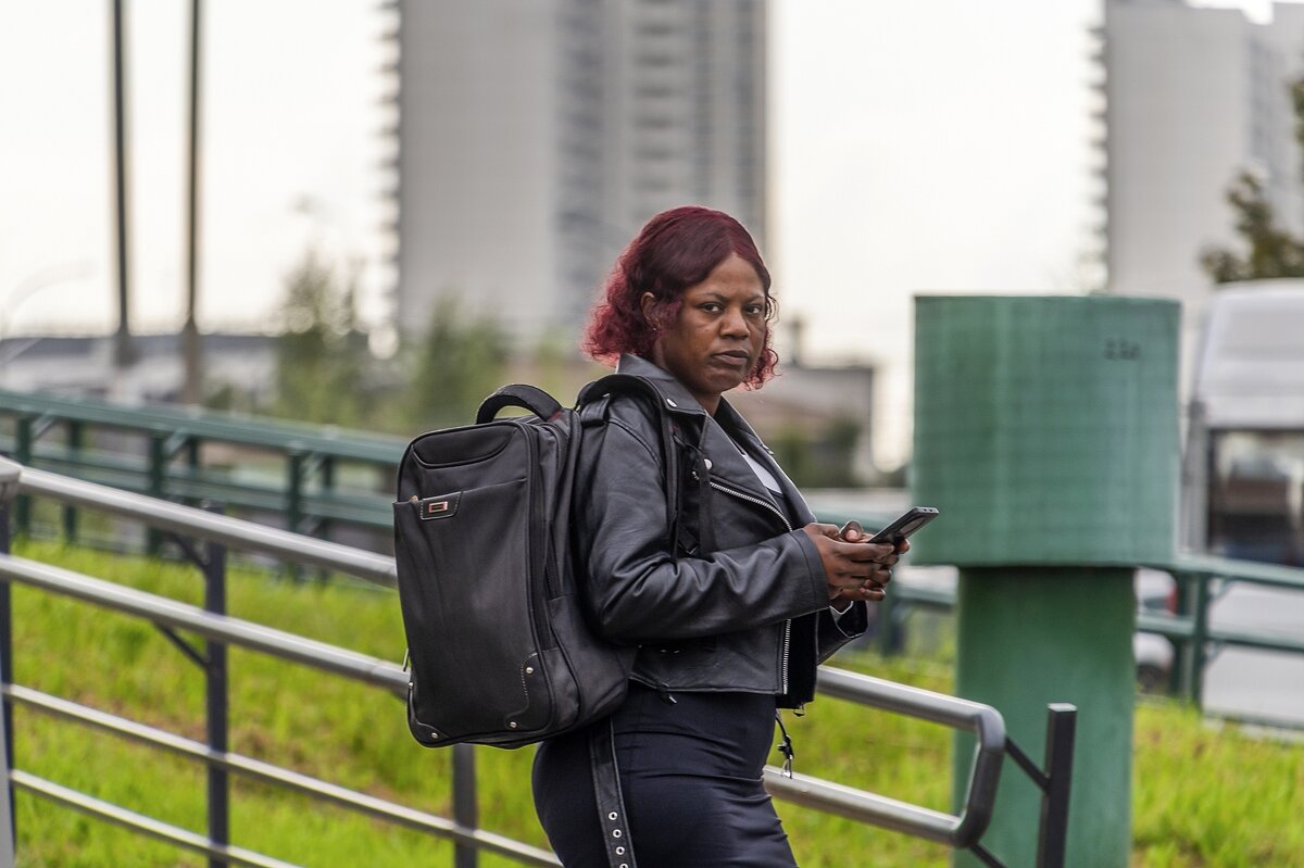 Хорошо загорела - Валерий Иванович