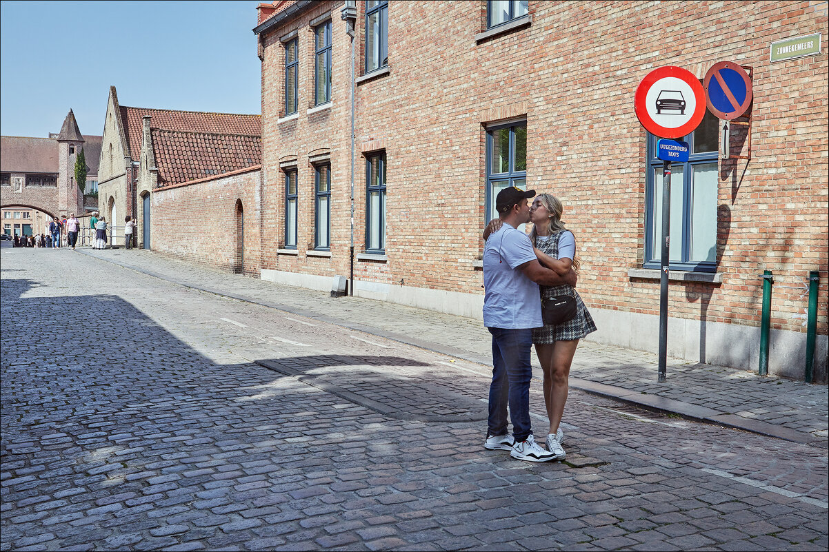 Поцелуй - Валерий Готлиб