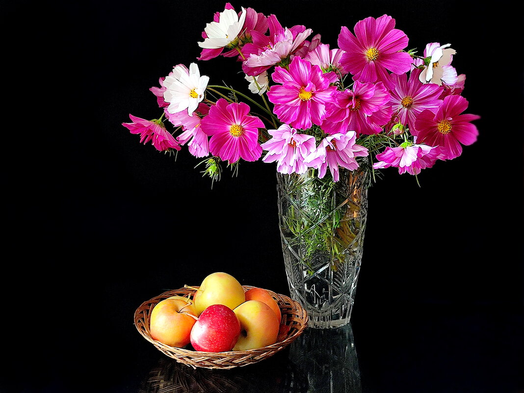 В хрустальной вазе - Валентина Богатко 