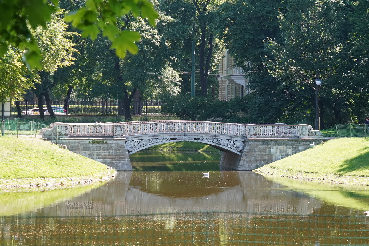 Чугунный мостик Росси в Михайловском саду - Сергей Беляев