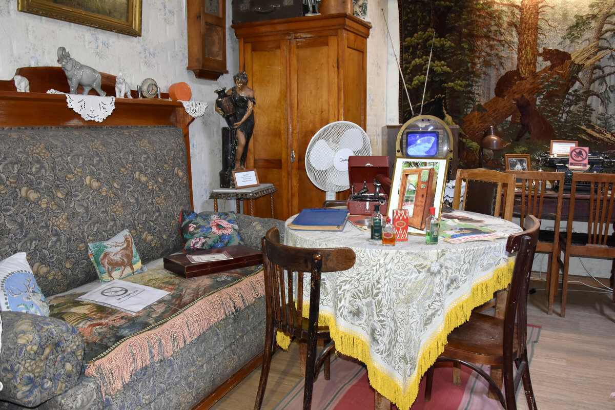 Московская область. Город Звенигород. Музей "НАЗАД в СССР". - Наташа ***** Московская область. Город Звенигород. Музей "НАЗАД в СССР". - Наташа *****