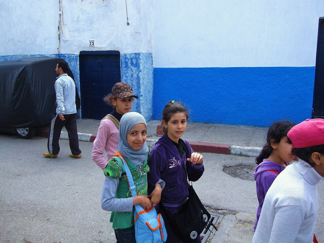 Девчонки марокканские. - unix (Илья Утропов)