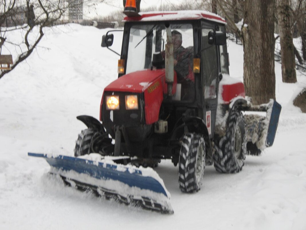 Трактор "Беларус" МУ-320 - Дмитрий Никитин Трактор "Беларус" МУ-320 - Дмитрий Никитин