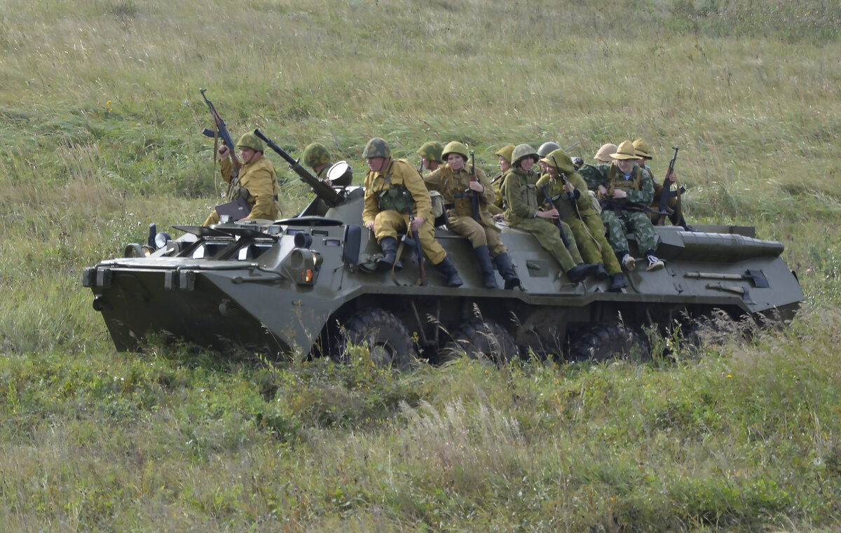 На броне... - Дмитрий Петренко