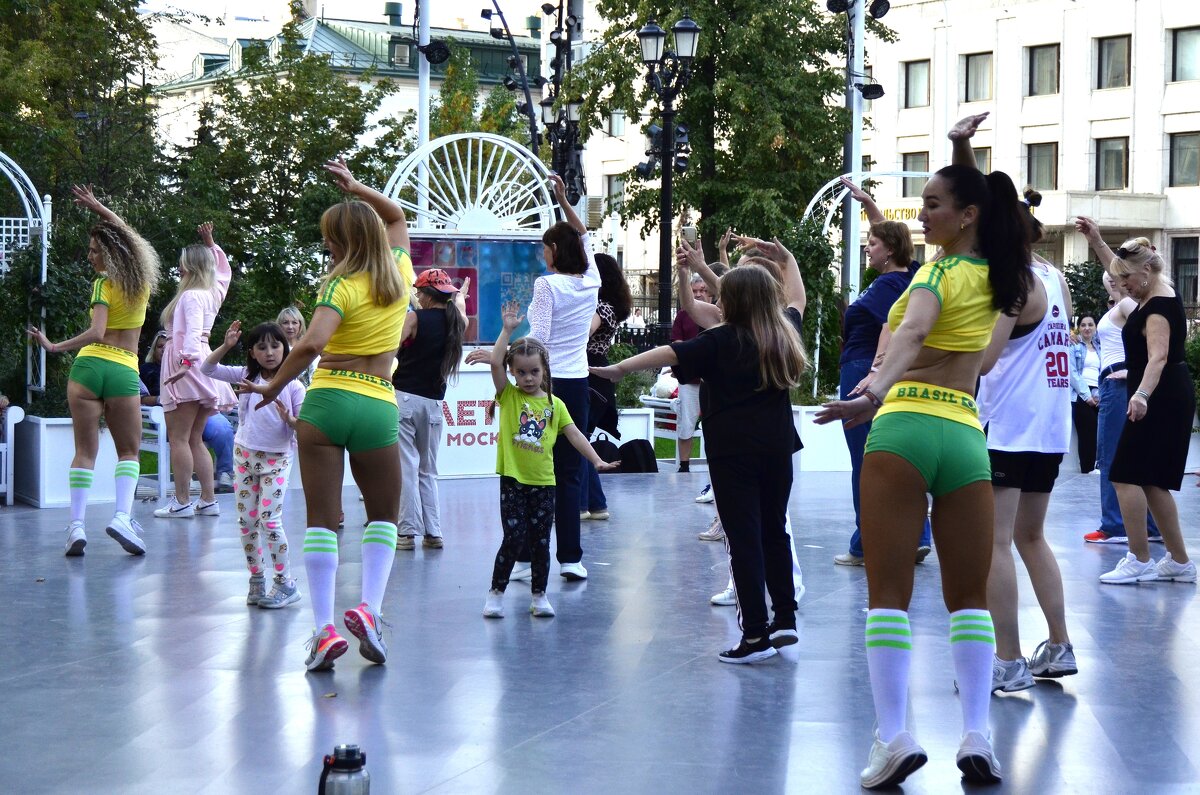 Мастер класс по зажигательным танцам. - Наталья Вязигина