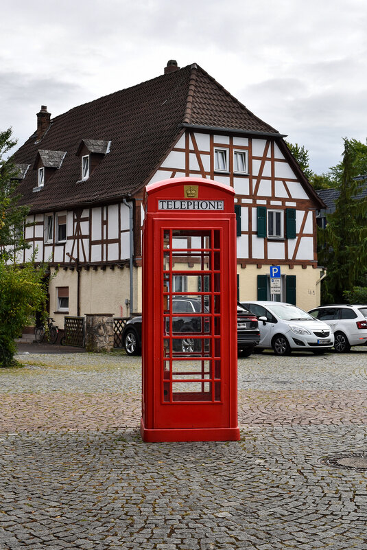 Библиотека ...в телефонной будке - Лара Leila Библиотека ...в телефонной будке - Лара Leila