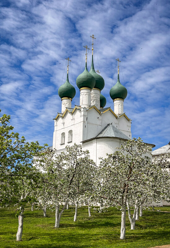 Весна в Ростовском Кремле - Galina Весна в Ростовском Кремле - Galina