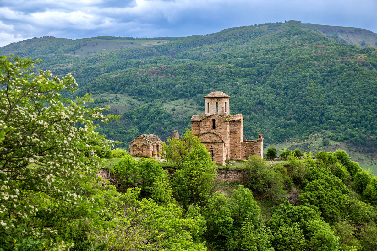 Сентинский храм Х века. Нижняя Теберда, Карачаево-Черкесия. - Дина Евсеева