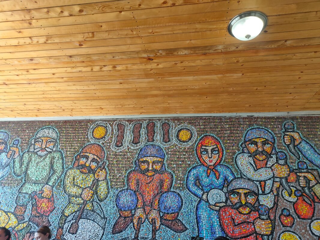 Мозаика Церетели в хачапурной в Новом Афоне - Ирэн 