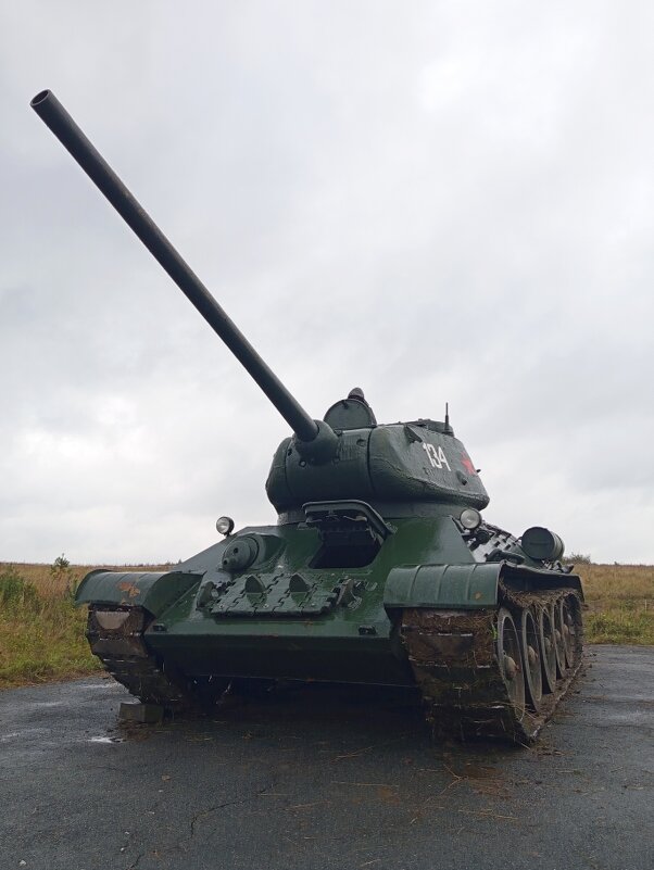 ЛЕГЕНДА - Т-34 - Дмитрий Петренко ЛЕГЕНДА - Т-34 - Дмитрий Петренко