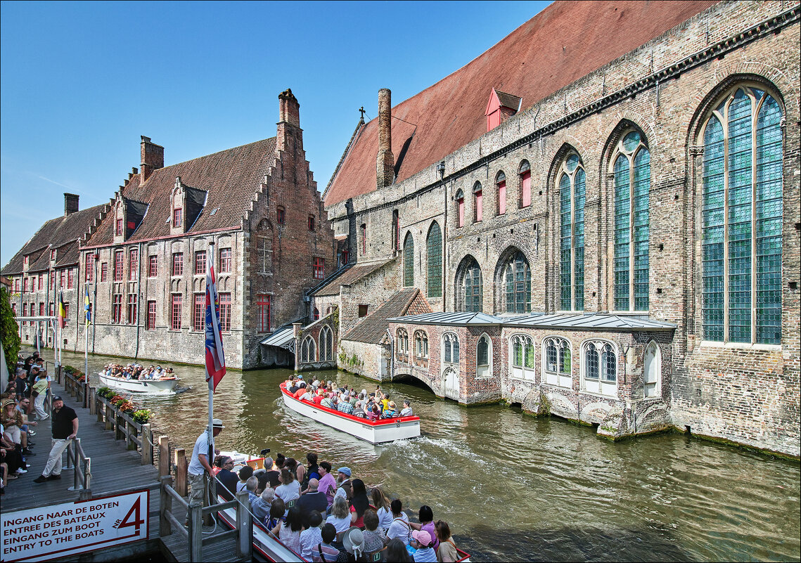 По каналам Брюгге - Валерий Готлиб