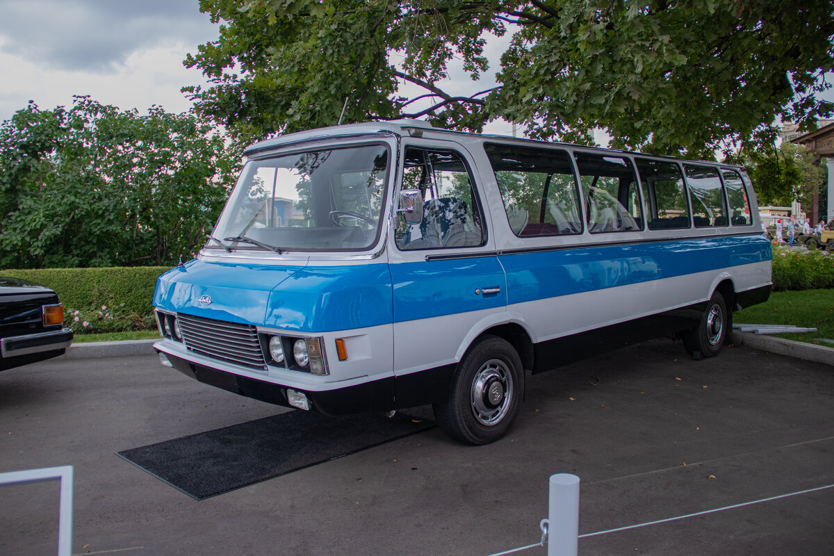 Автобус ЗИЛ - Andrew 