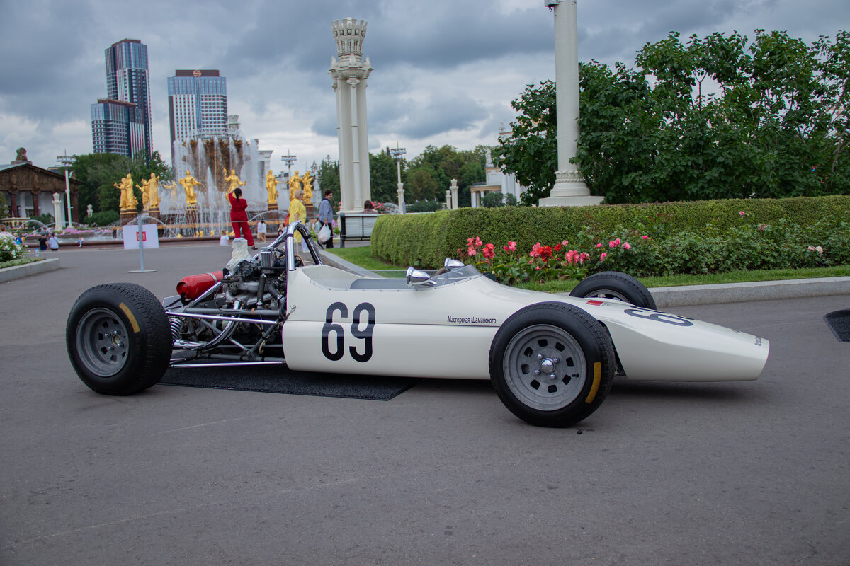 Гоночный автомобиль - Andrew 