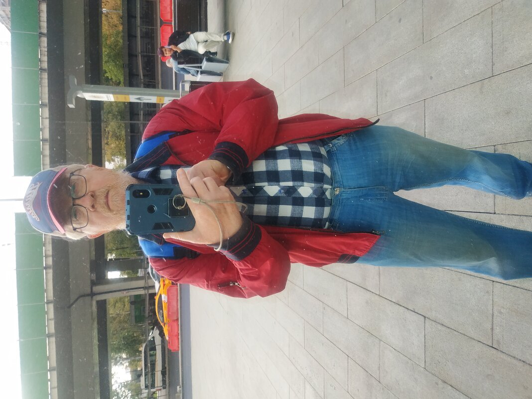 Всем привет! Еду на работу. - Андрей Лукьянов Всем привет! Еду на работу. - Андрей Лукьянов