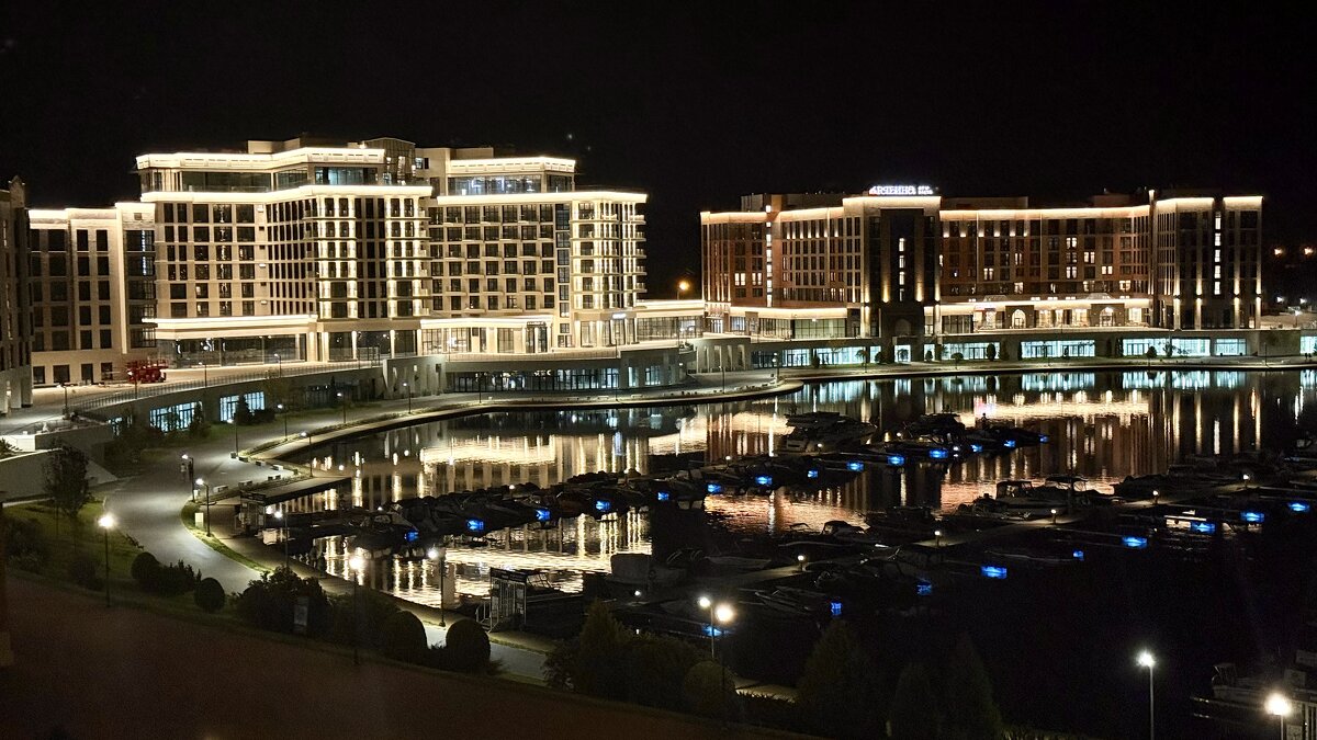 «Зачем мне солнце Монако? Для чего, скажи мне, луна Сен-Тропе?» - Арина Невская