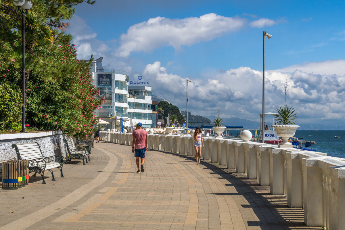 Набережная в Сочи - Игорь Сикорский Набережная в Сочи - Игорь Сикорский