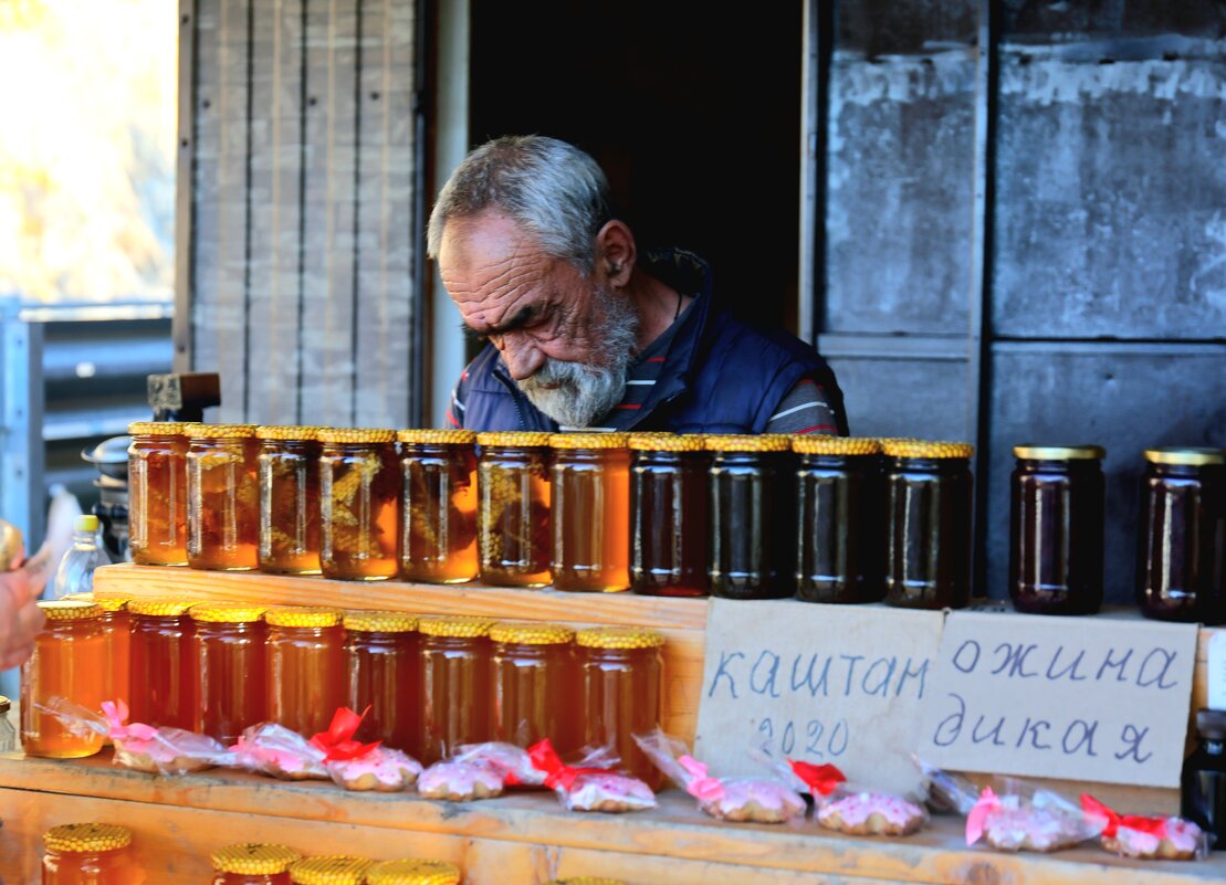 Продавец меда - Evgeny Mameev
