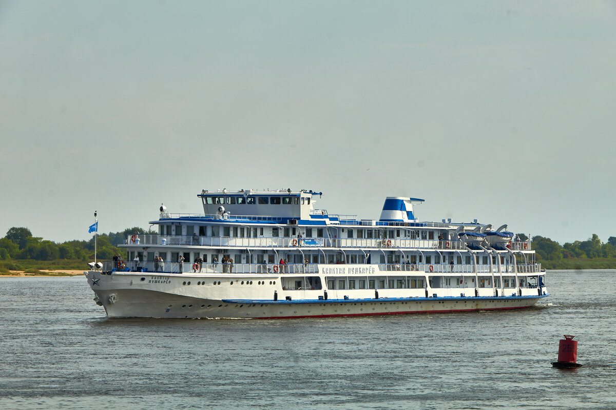 Круизный теплоход на Волге - Алексей Р.