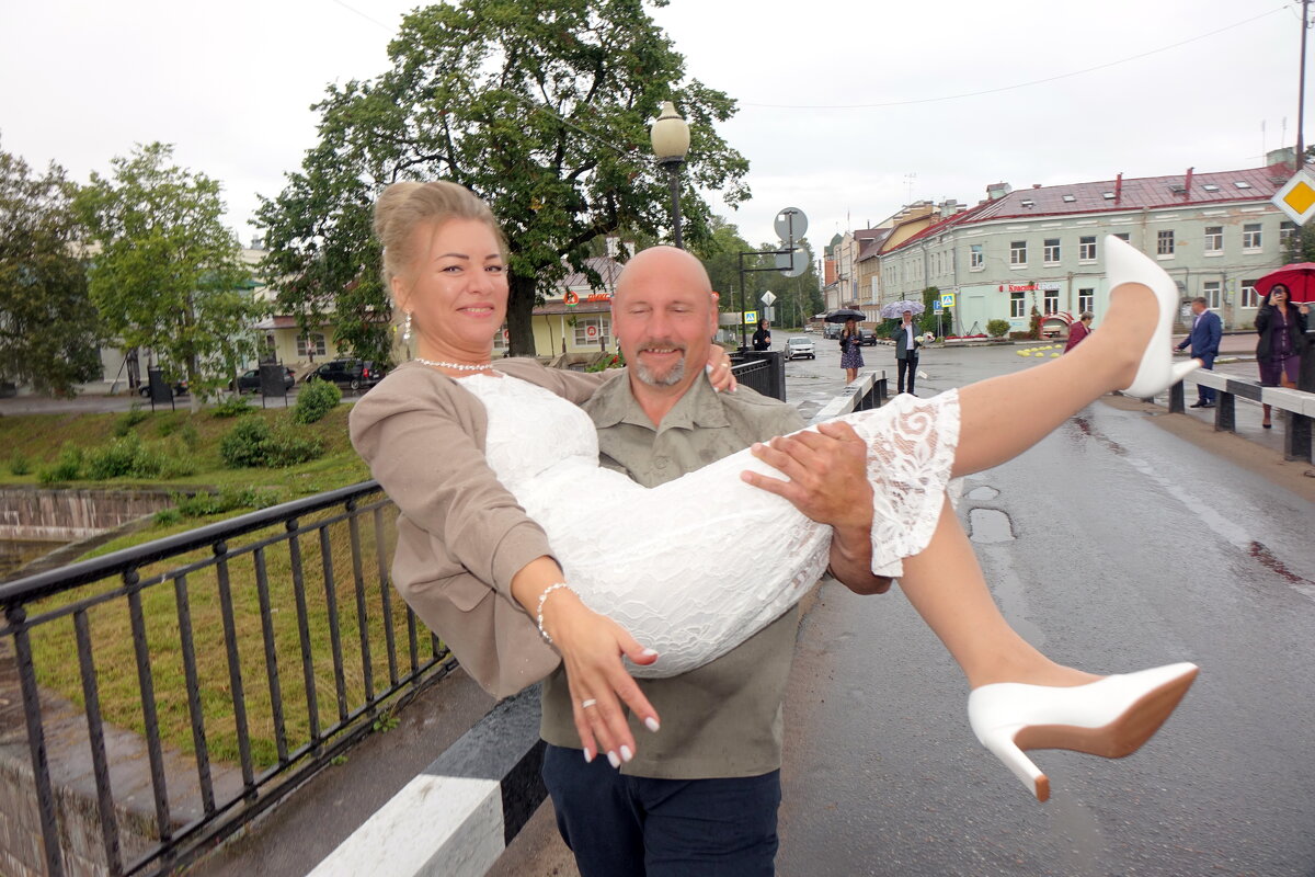 Через мост на руках! - Игорь Корф Через мост на руках! - Игорь Корф