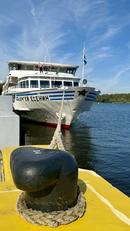«Расскажите мне о море, корабли..!» - Арина Невская «Расскажите мне о море, корабли..!» - Арина Невская