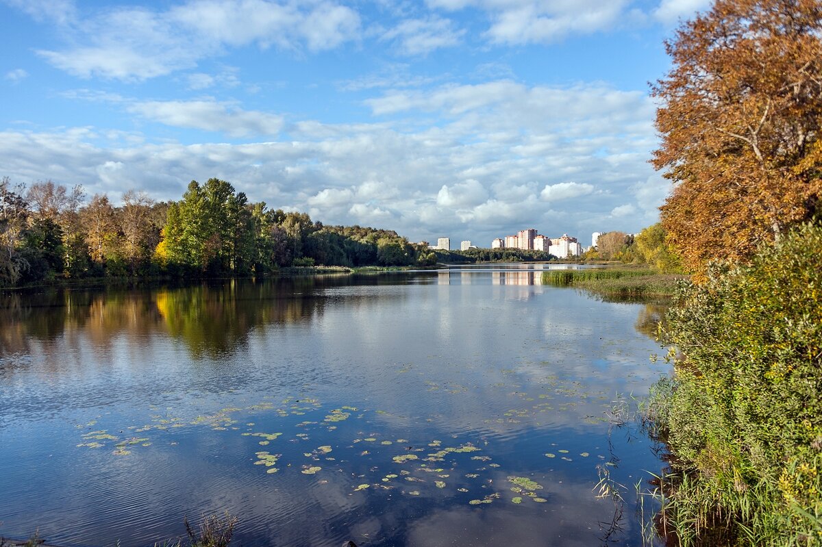 На реке в сентября - Валерий Иванович На реке в сентября - Валерий Иванович