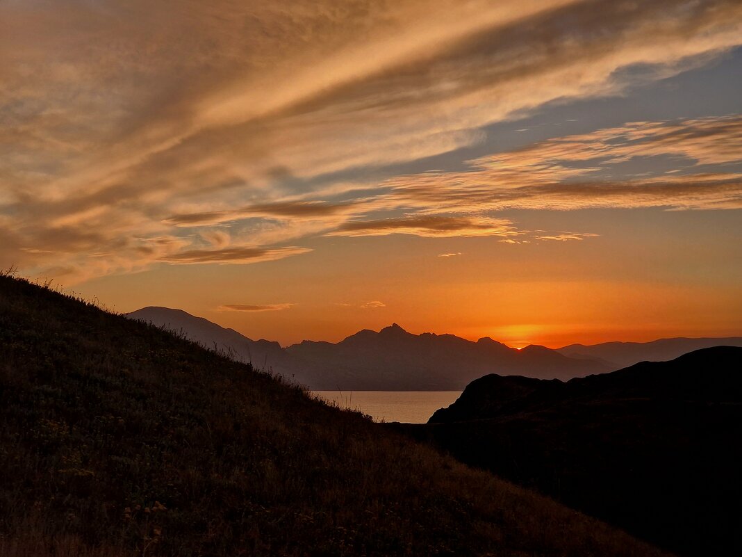 Оранжевый закат солнца - Мария Яковлева