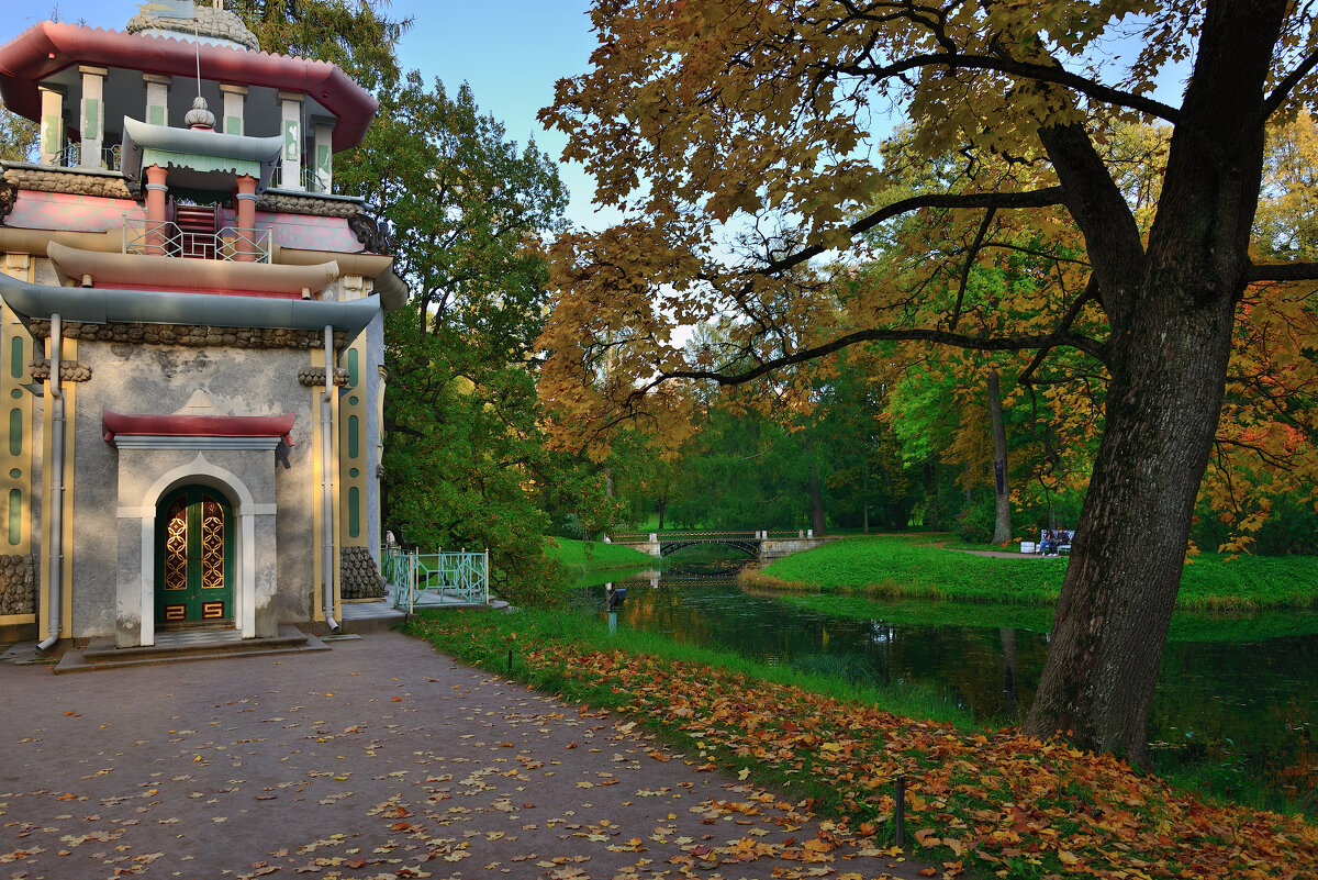 *** - Александр Хаецкий