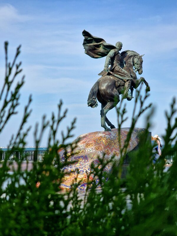 Памятник Петру Котляревскому - Мария Яковлева Памятник Петру Котляревскому - Мария Яковлева