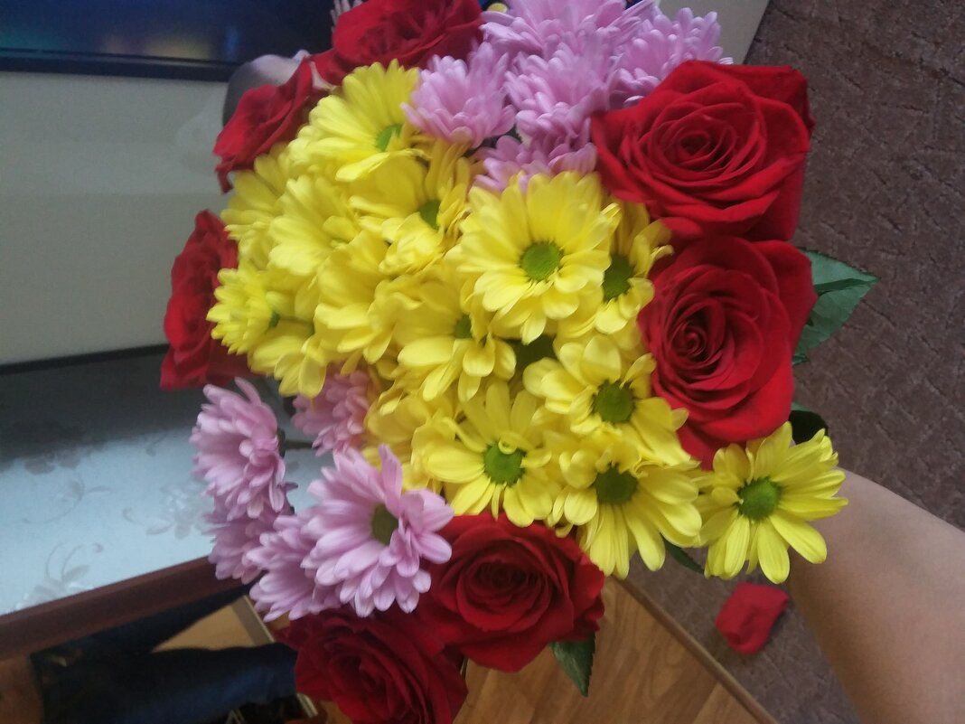 БУКЕТ ЦВЕТОВ - СЕРГЕЙ ФИЛОЧКИН