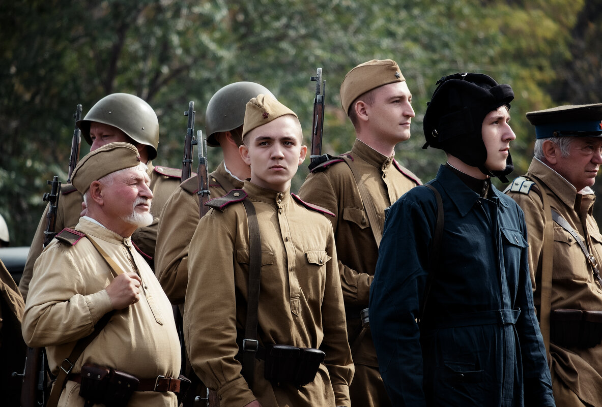 УРАЛЬСКИЕ ГЕРОИ( ФРАГМЕНТ) - Александр 