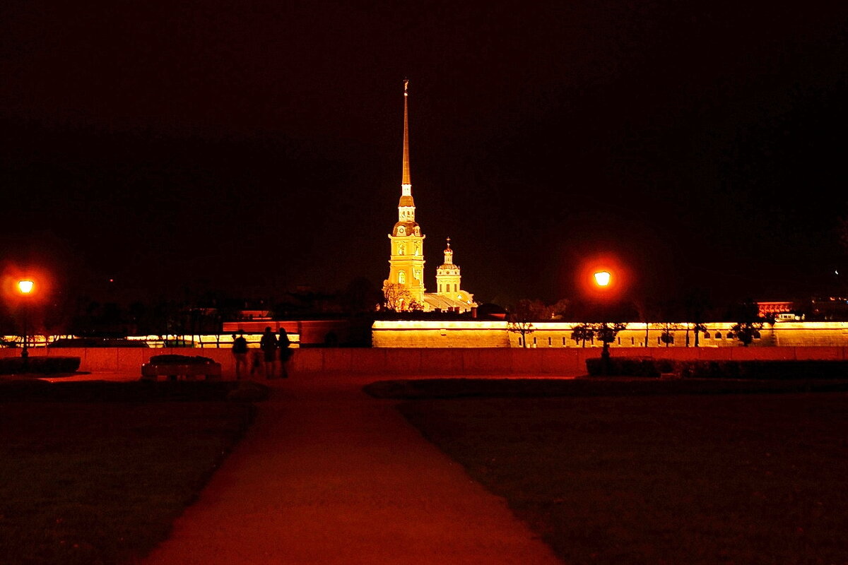 Стрела В-О... Вид на Петропавловский собор... (кадр 13) - Игорь Тельцов