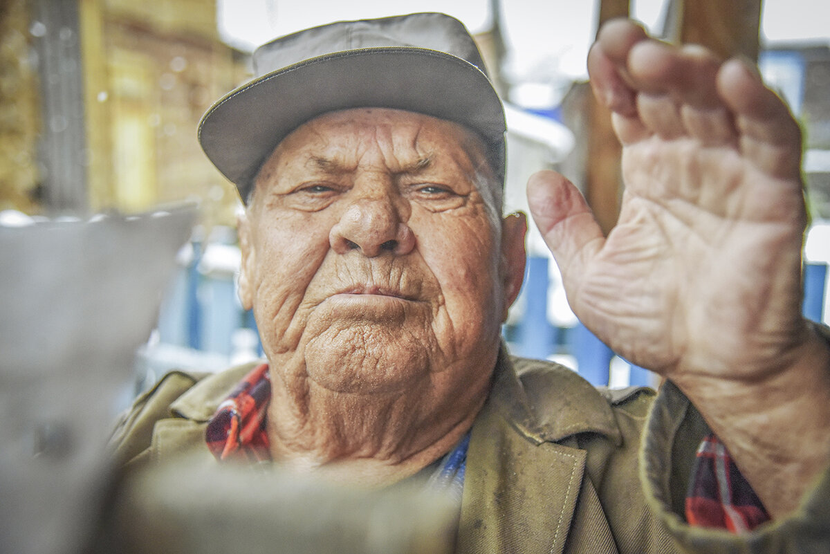 Привет сосед. - юрий Амосов