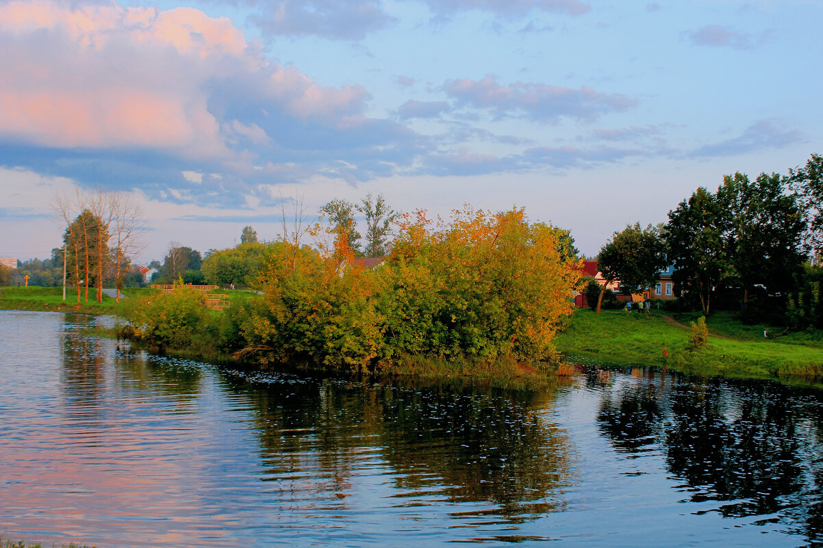 Осень на реке Тихвинка - Сергей Кочнев
