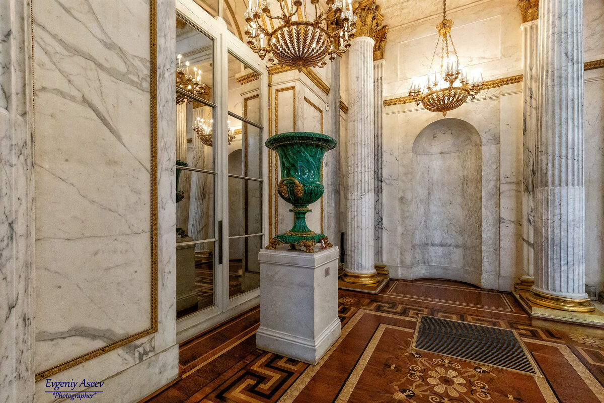 По Эрмитажу - Евгений 