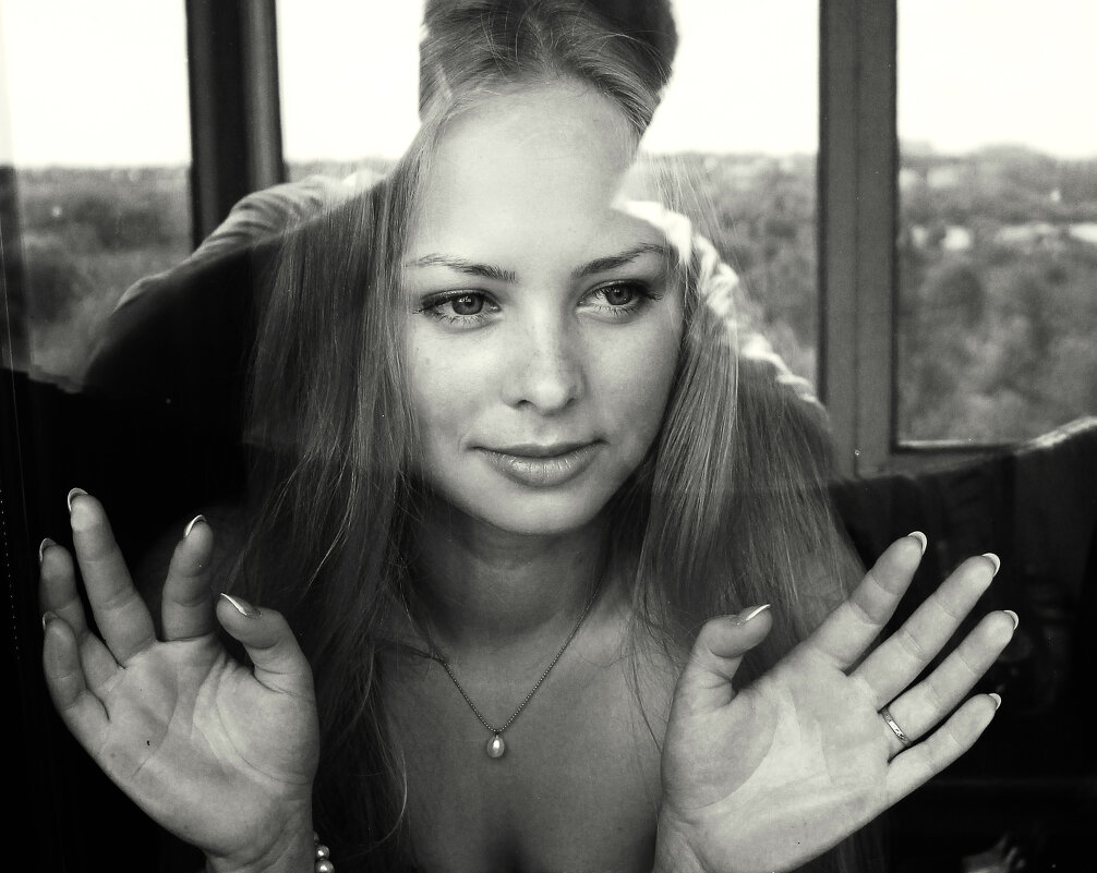 За стеклом... - СЮ 