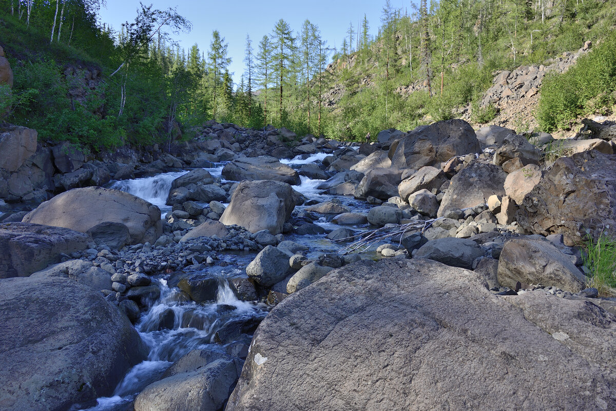 *** - Александр Хаецкий