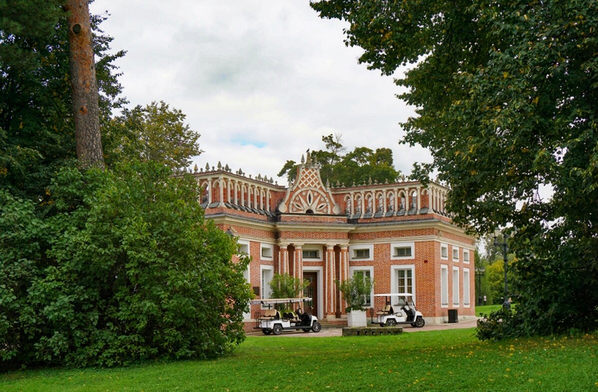 Первый кавалерский корпус в Царицыно - Ольга 