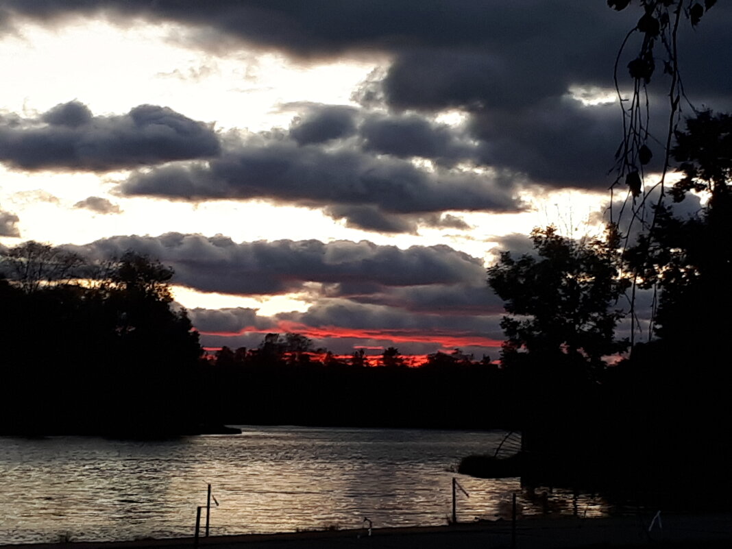 24 сентября.  Закат над Петергофом - Надежда 