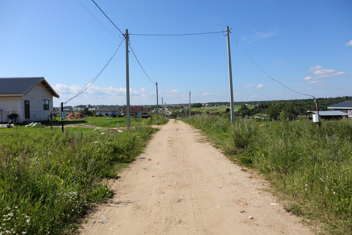 ⬜️ - Денис Безногов